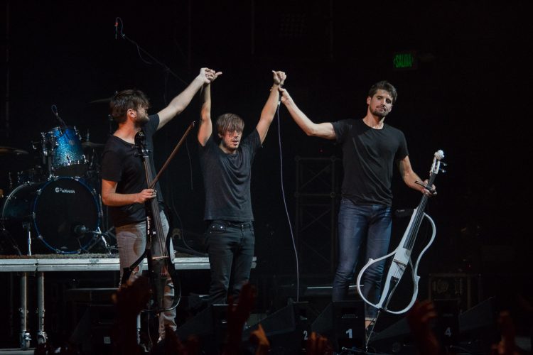 IMG 8655 750x500 - As&iacute; fue la presentaci&oacute;n de 2CELLOS en Bogot&aacute;