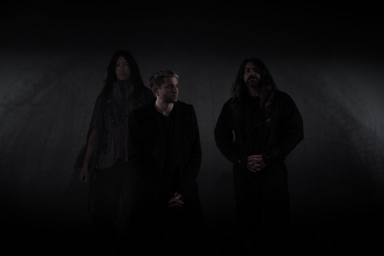 Health 768x512 - HEALTH devela su flamante single “YOU DIED”