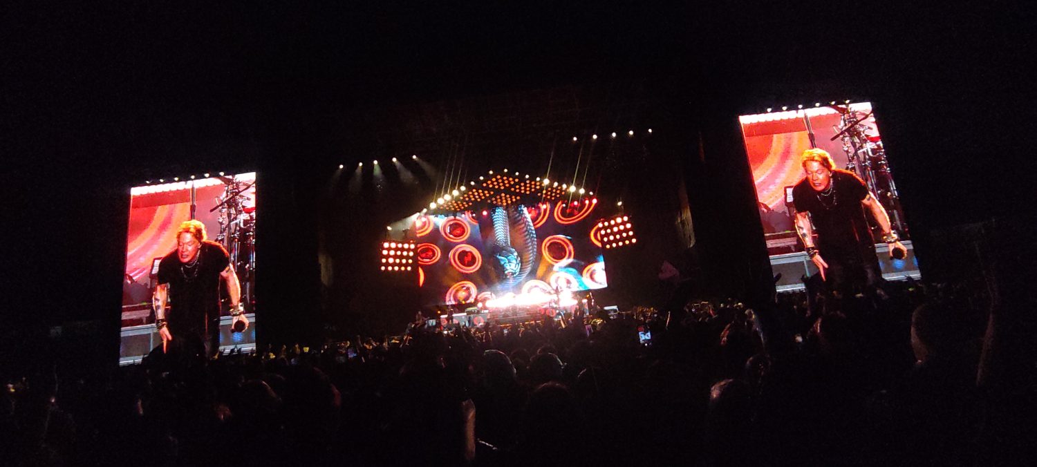 IMG 20251011 212332 1500x676 - Guns N' Roses en Medellin, una experiencia inolvidable