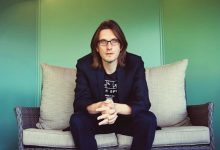 Steven Wilson 2014 220x150 - Detalles de "Hand. Cannot. Erase." lo nuevo de STEVEN WILSON