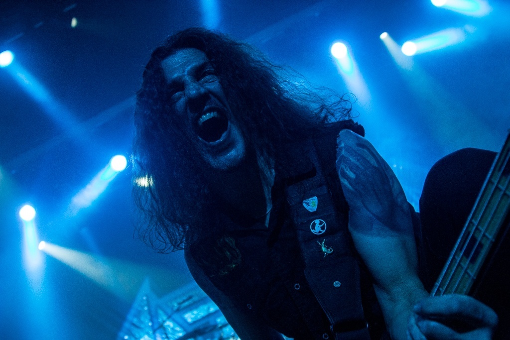 f40566400 - LA AVENTURA DEL 70000 TONS OF METAL EN IMAGENES - PRIMERA PARTE