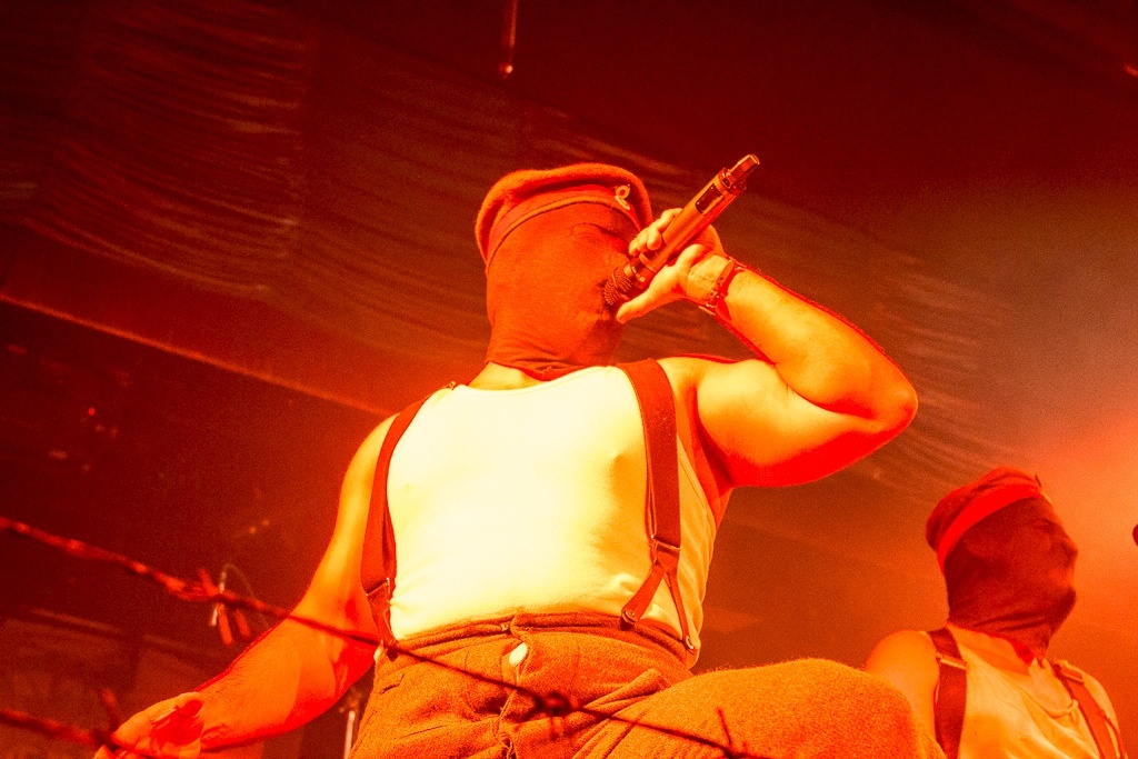 f46733568 - LA AVENTURA DEL 70000 TONS OF METAL EN IMAGENES - PRIMERA PARTE