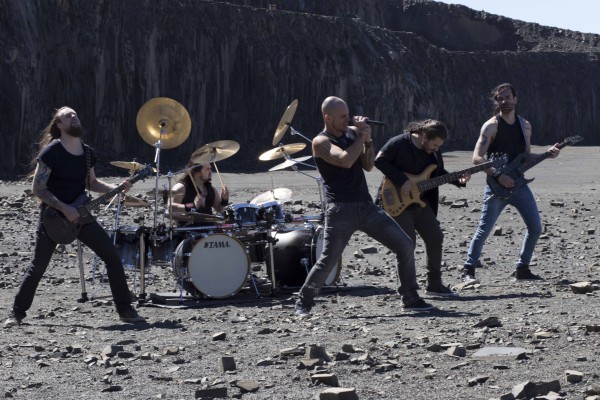 "Shall I Keep On Burning" nuevo vídeo de HIBRIA. 3 "Shall I Keep On Burning" nuevo vídeo de HIBRIA. 3