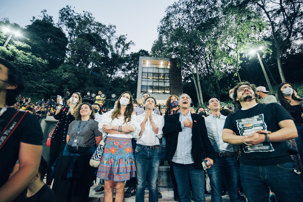 homenaje victor gaviria 12 - El director de cine V&iacute;ctor Gaviria recibi&oacute; el m&aacute;ximo reconocimiento que otorga la Alcald&iacute;a de Medell&iacute;n