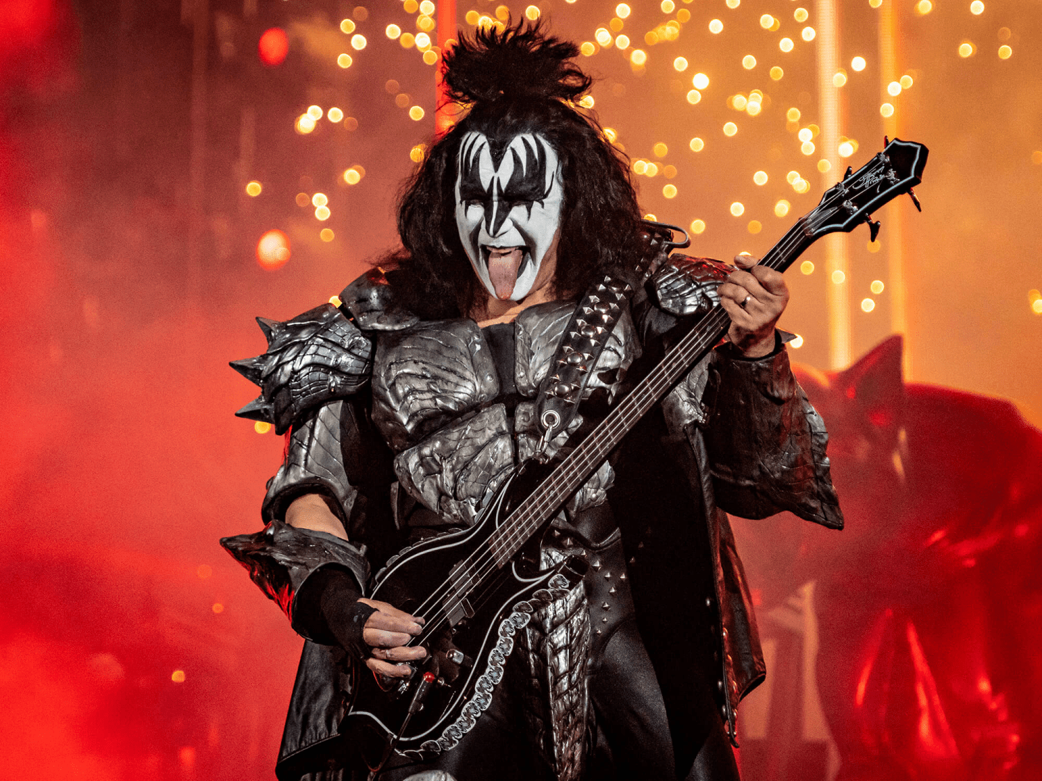 image 213 1500x1125 - Gene Simmons le pone fin al uso del maquillaje en sus shows
