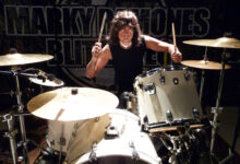 markydrumsb 220x150 - El legendario baterista de RAMONS, MARKY RAMONE, vuelve a Colombia