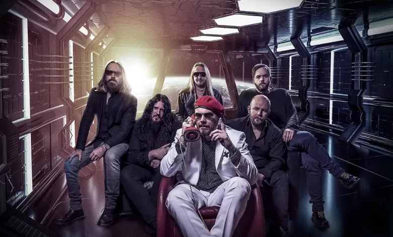 THE NIGHT FLIGHT ORCHESTRA en Bogotá: Un Viaje Musical a Través del Tiempo 1